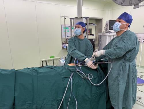 【国家区域医疗中心·名医在身边】榆林首例！交大一附院榆林医院成功实施单孔免PORT微创疝手术