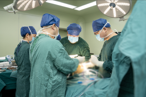 榆林首例！90岁高龄患者复杂髋关节翻修术获成功